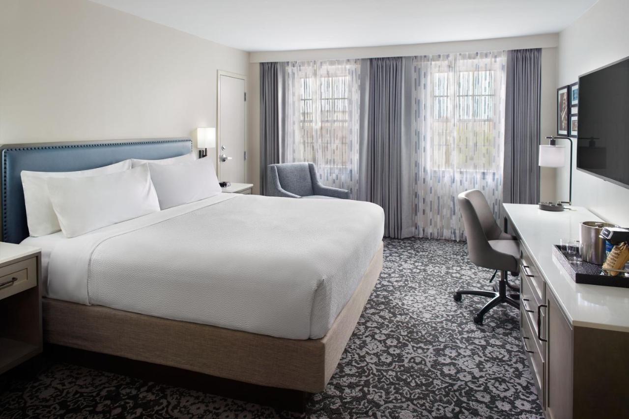 Four Points By Sheraton French Quarter Новый Орлеан Экстерьер фото