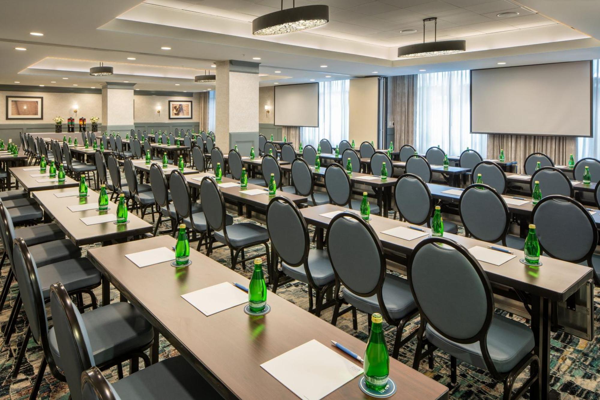 Four Points By Sheraton French Quarter Новый Орлеан Экстерьер фото