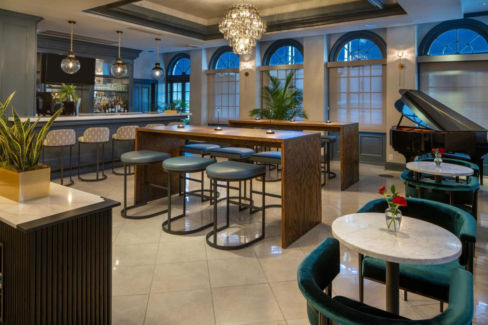 Four Points By Sheraton French Quarter Новый Орлеан Экстерьер фото